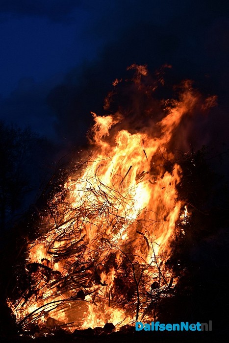 Paasvuur Oosterdalfsen - Foto: Johan Bokma