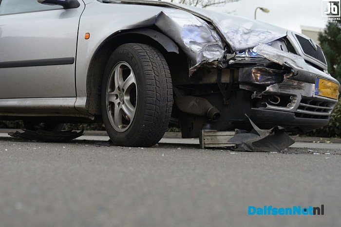 Ongeval met letsel Wannestraat / Rondweg Dalfsen - Foto: Johan Bokma