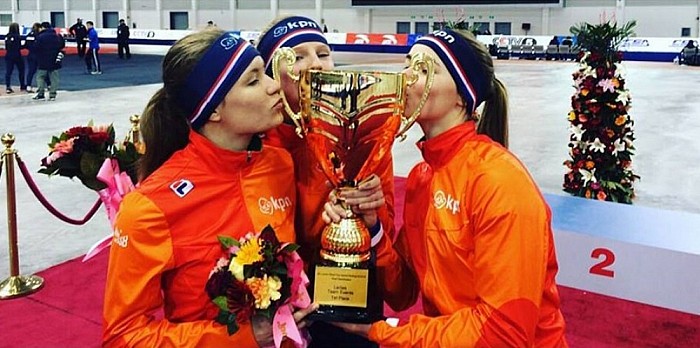 Goud voor Loes Adegeest op de teampursuit - Foto: Eigen geleverde foto