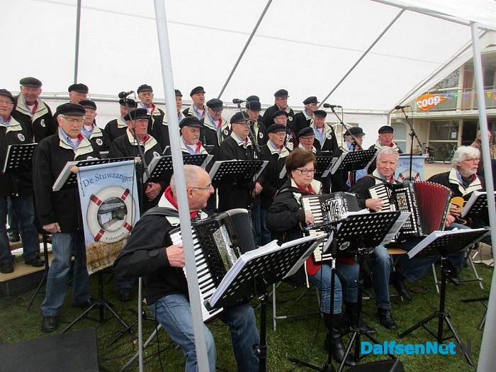 Buurtfeest Evertsenstraat met verrassingen