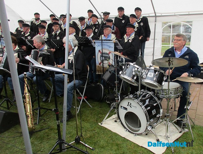 Buurtfeest Evertsenstraat met verrassingen