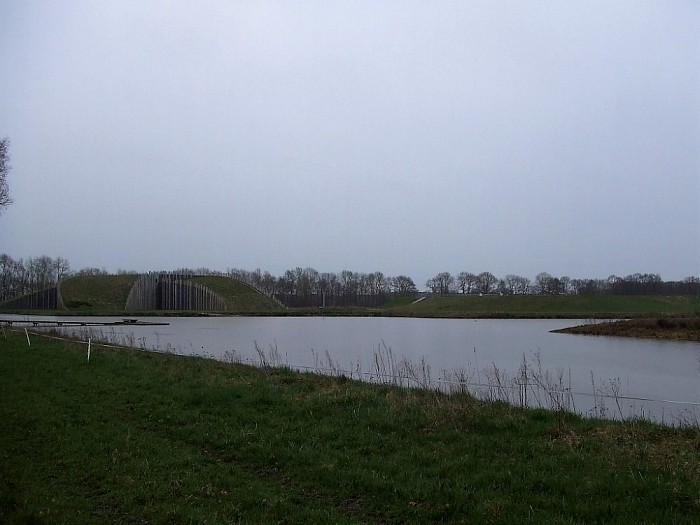 Marshoek verscholen in het groen - Foto: Wim