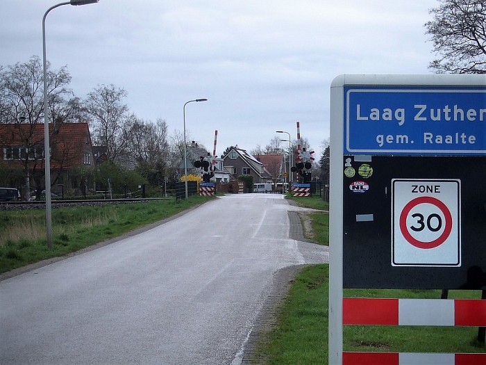 Stopplaats Zuthem,eindstation - Foto: Wim