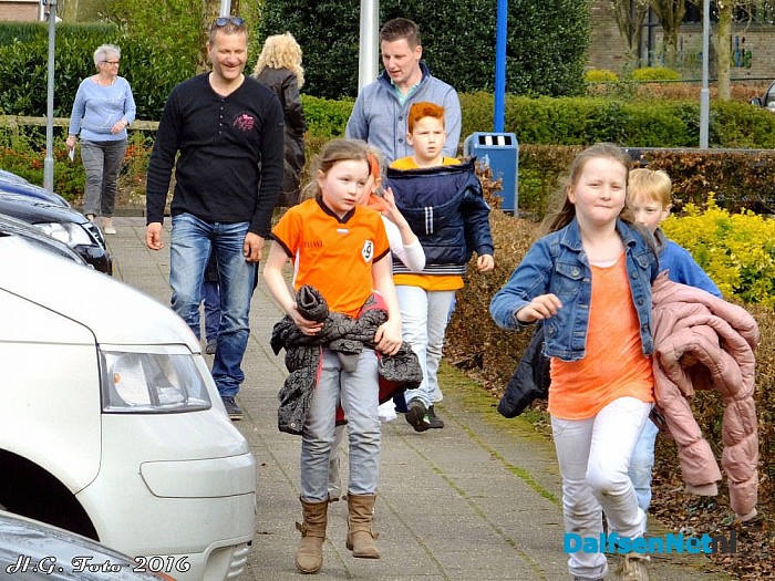 Ouvol houdt vossenjacht. - Foto: H.G. Foto