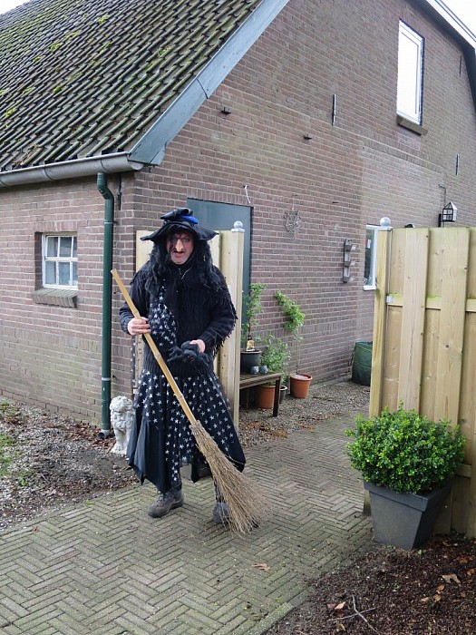 Vossenjacht vanmorgen in Hoonhorst - Foto: Wim
