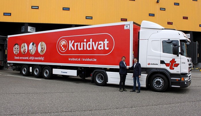 Tielbeke acht nieuwe LNG trucks - Foto: Eigen geleverde foto