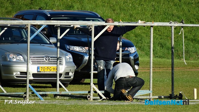 Oranje vereniging  begonnen met opbouw