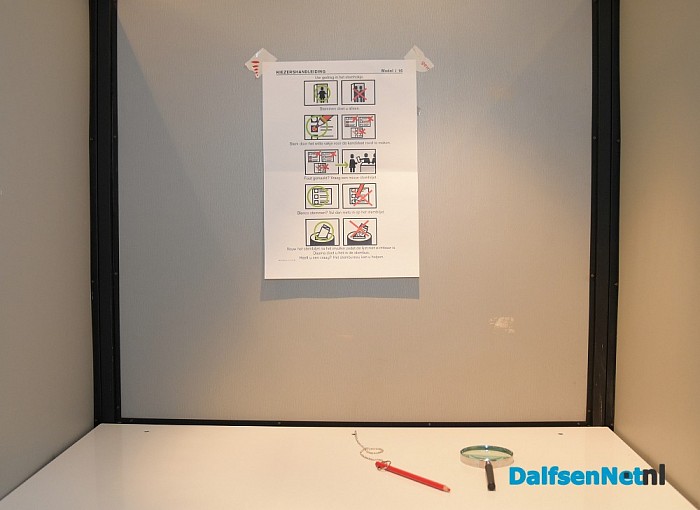 Beperkt aantal stemmers in Dalfsen - Foto: Johan Bokma