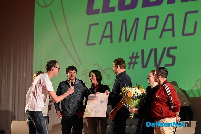 Bijna 1000 euro voor Stichting Dalfsennet.nl - Foto: Johan Bokma