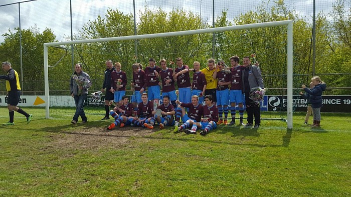 A-junioren SV Dalfsen/ASC’62 zijn kampioen - Foto: Eigen geleverde foto