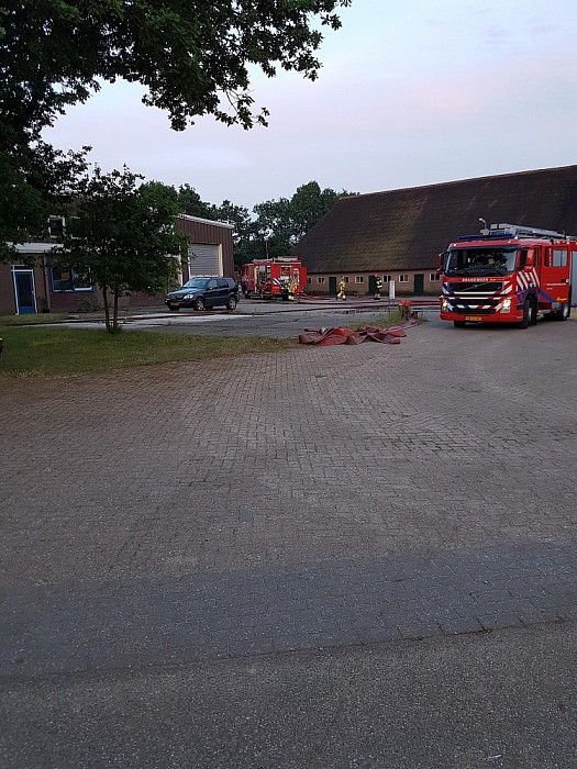 Zeer grote brand bij afvalverwerker - Foto: Eigen geleverde foto