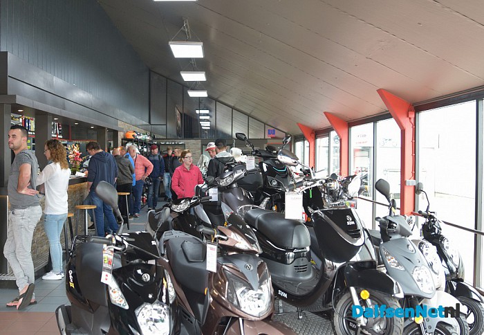 Jubileum 30 jaar Scooterparadijs Jos Dijkman - Foto: Johan Bokma