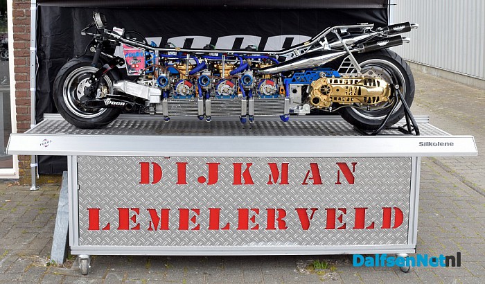 Jubileum 30 jaar Scooterparadijs Jos Dijkman - Foto: Johan Bokma