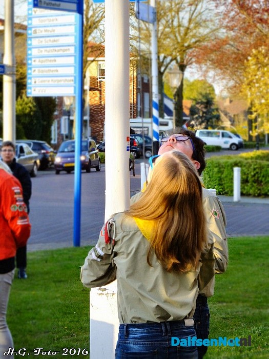 Ook 4 Mei herdenking in Nieuwleusen. - Foto: H.G. Foto