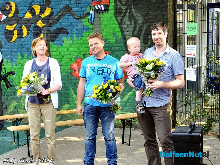 Opening groene schoolplein. - Foto: H.G. Foto
