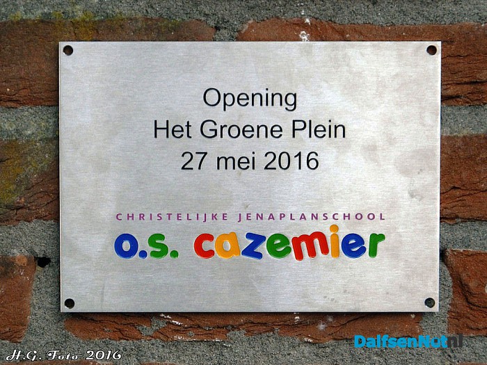 Opening groene schoolplein. - Foto: H.G. Foto