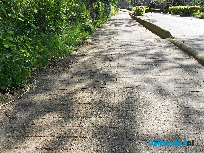 Fietspad zakt deels de grond in