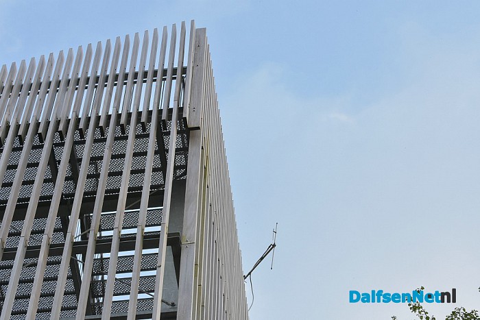 Zender van de Drommelse Jongens van uitkijktoren gehaald - Foto: Johan Bokma
