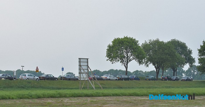 Zender van de Drommelse Jongens van uitkijktoren gehaald - Foto: Johan Bokma