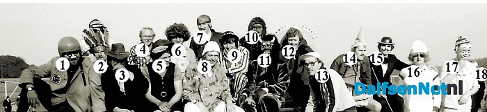 Namen gezocht groepsfoto - Foto: Historische Kring Dalfsen