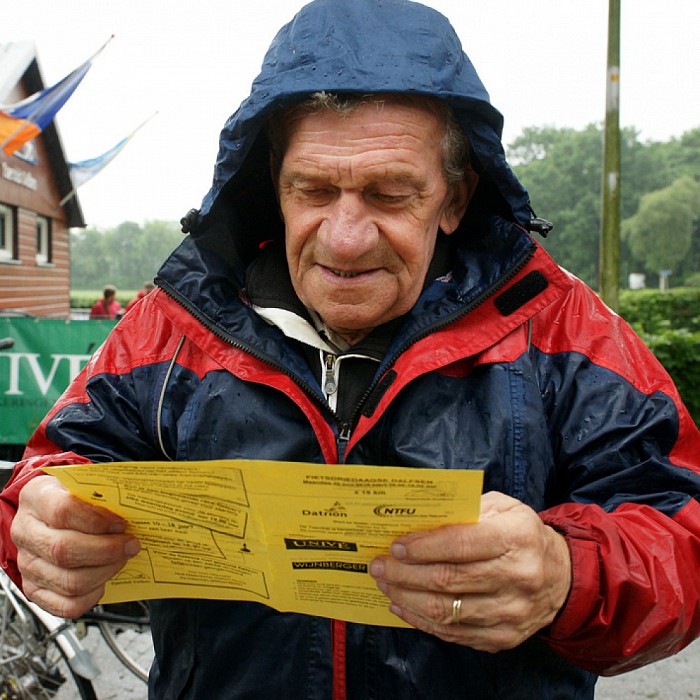 Eerste dag fiets3daagse Dalfsen - Foto: Paul Scholten