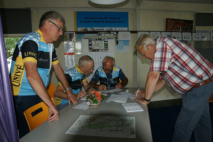 Fiets3daagse Toerclub Dalfsen succesvol afgerond - Foto: Paul Scholten