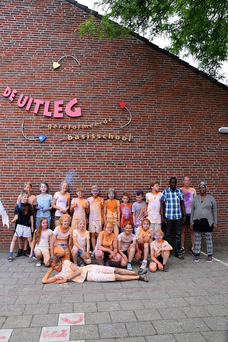 Ondergedompeld in kleur voor een goed doel - Foto: Eigen geleverde foto