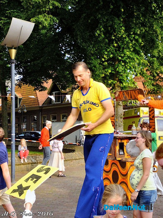 Kunsten op straat weer een succes. - Foto: H.G. Foto
