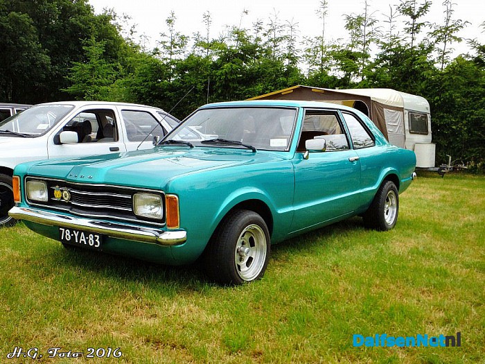 Ford meeting bij de Spokkeriete. - Foto: H.G. Foto