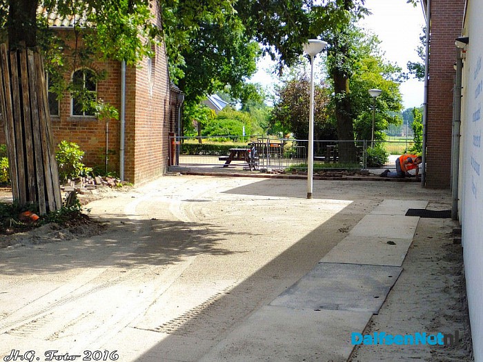 Oudleusen krijgt een dorpsplein. - Foto: H.G. Foto
