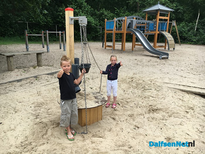 Nieuwe speeltoestellen school in Hoonhorst