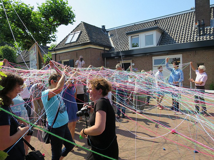 Anjerpunt Hoonhorst feestelijk geopend - Foto: Wim