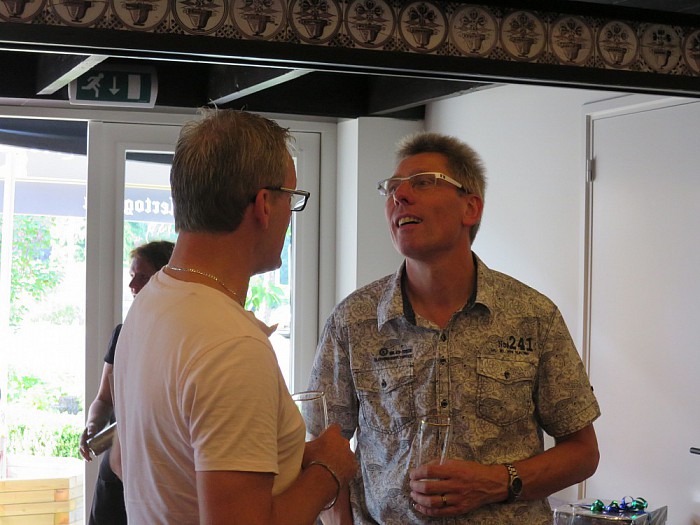 Anjerpunt Hoonhorst feestelijk geopend - Foto: Wim