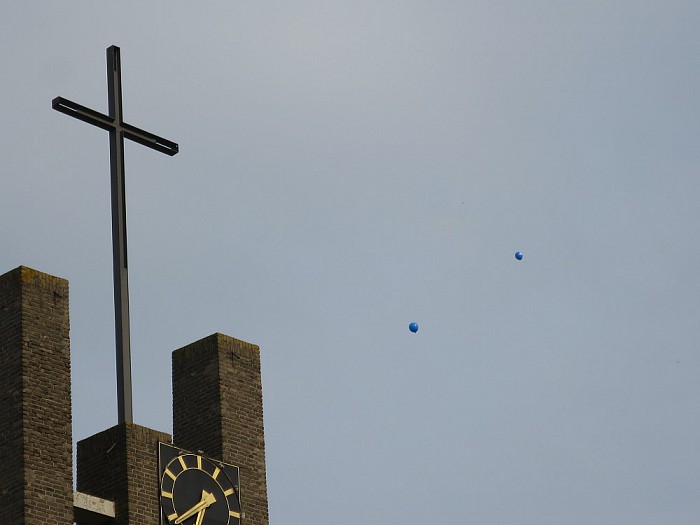 Het spoeifeest door kinderen geopend - Foto: Wim