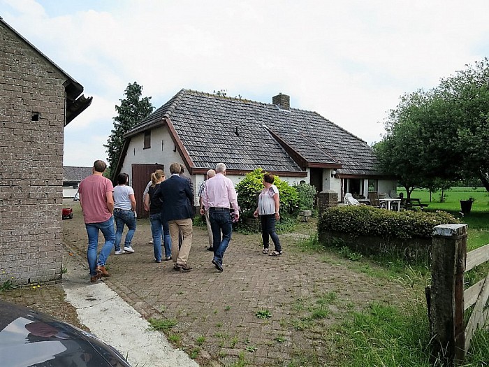 College op bezoek bij fam. De Vos Lemelerveld - Foto: Wim