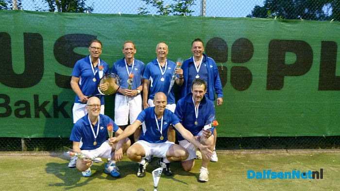 Heren 1 TVN kampioen zaterdag-tenniscompetitie