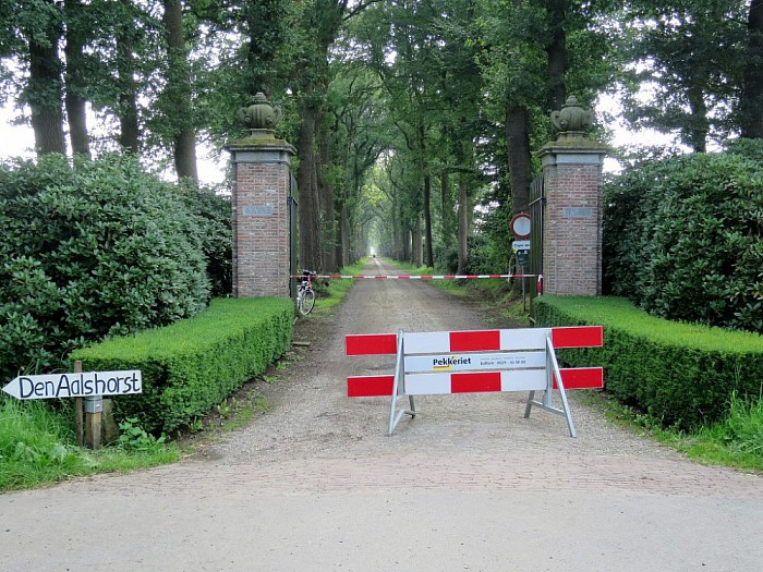 Aalshorsterpad tijdelijk afgesloten - Foto: Wim