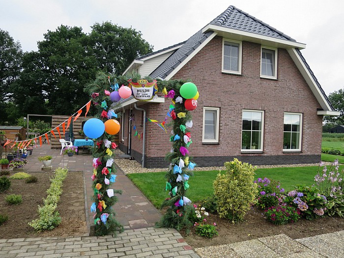Burgemeester op bezoek bij 60 jarig bruidspaar Dijk-Visscher - Foto: Wim