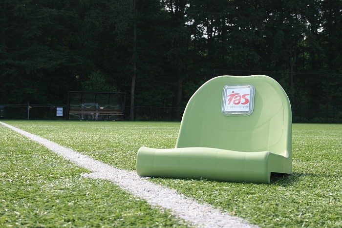 Reclame stoelen met tekst - Foto: Eigen geleverde foto