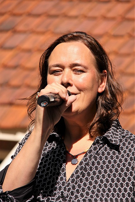 Aalt en dochter Anja treden op: markt Lemele - Foto: Eigen geleverde foto