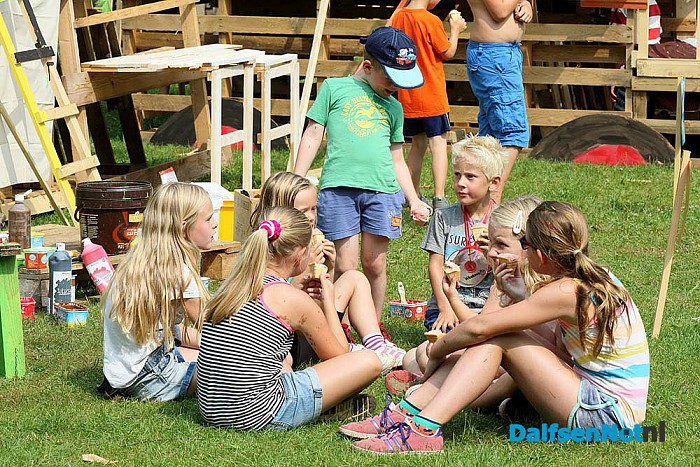 Timmerweek Lemelerveld (donderdag) - Foto: Hans Heerink