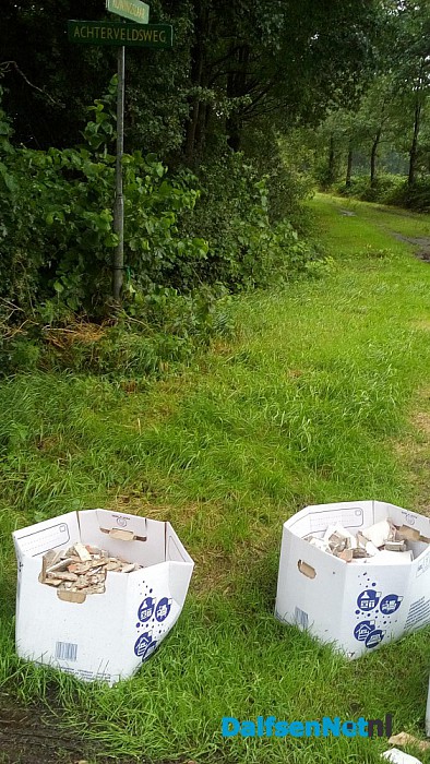 Zwerfafval achter gelaten in Vilsteren - Foto: Ingezonden foto