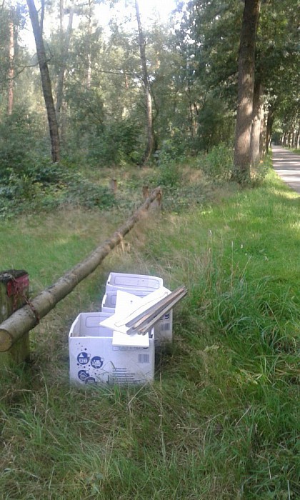 Voor 3e keer bouwafval gedumpt - Foto: Politie Dalfsen
