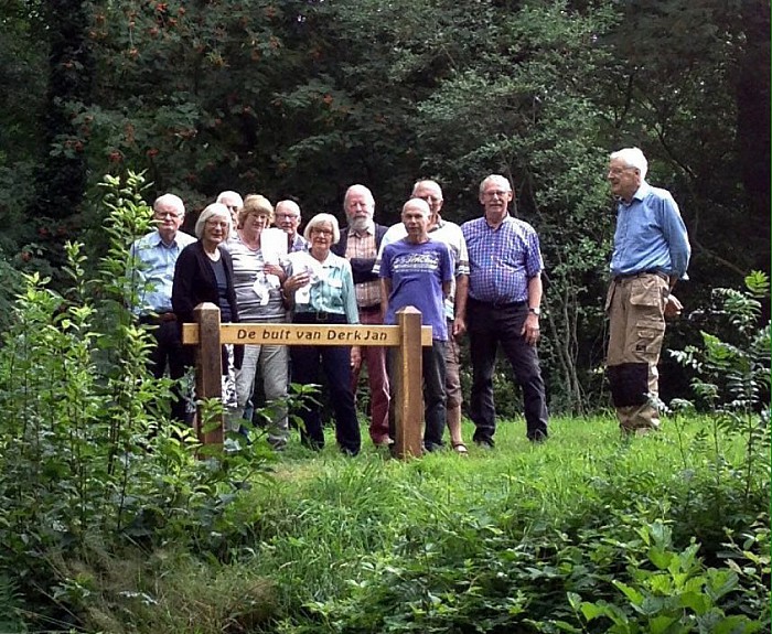 Museum Palthehof plaatst naambord in het Palthebos. - Foto: Eigen geleverde foto