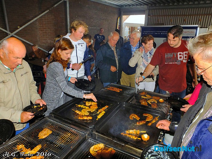 Culinaire avond op Dirk Wennemarsplein (foto update) - Foto: H.G. Foto
