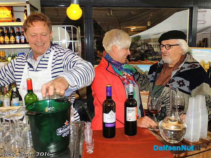 Culinaire avond op Dirk Wennemarsplein (foto update) - Foto: H.G. Foto