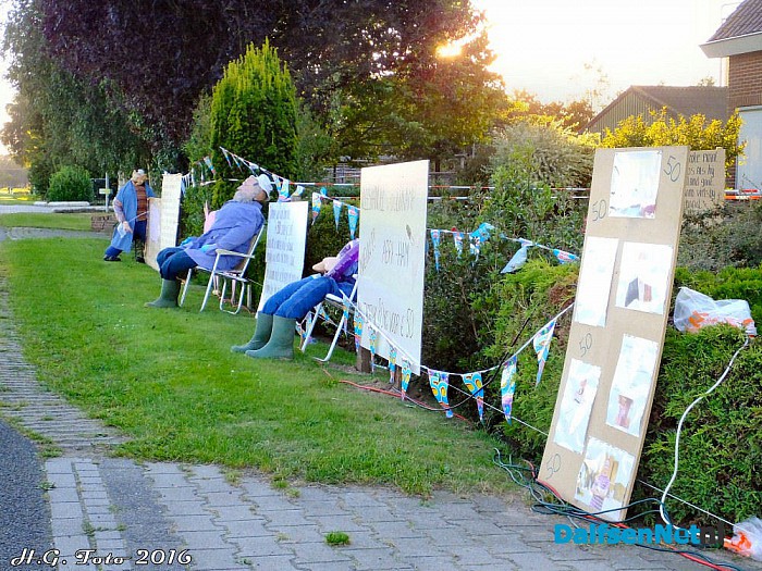 Ook straatversiering aan de Schapendrift ? - Foto: H.G. Foto