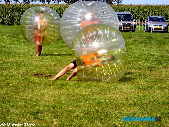 Oranjefeest Oudleusen Zaterdag. - Foto: H.G. Foto
