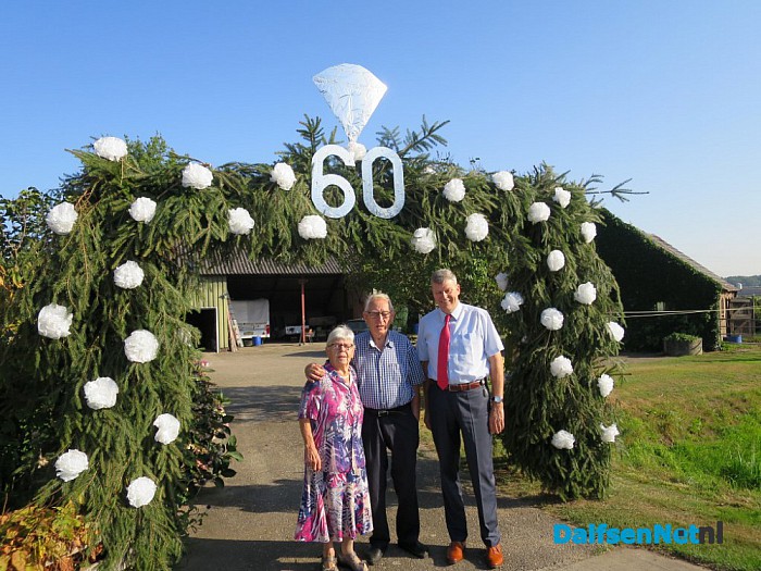 Bruidspaar Roessink Stoel 60 jaar getrouwd - Foto: Wim