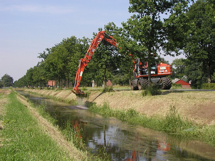 Bespreken onderhoud watergangen - Foto: Eigen geleverde foto